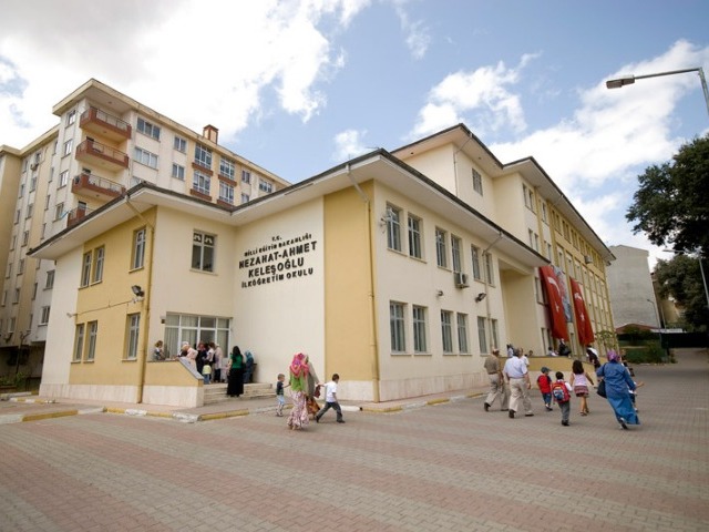 Üsküdar Nezahat Ahmet Keleşoğlu İlköğretim Okulu